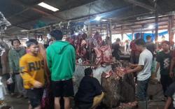  Jelang Lebaran, Harga Daging Sapi di OKU Sumsel Tembus Rp150.000 per Kilogram<