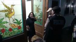 Razia Pasangan Mesum di Tuban, Pemilik Hotel Marah-Marah Tak Mau Digeledah <