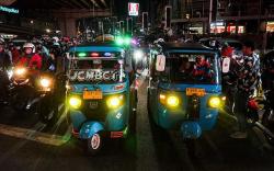 Rombongan Bajaj Bawa Pemudik Pulang Kampung