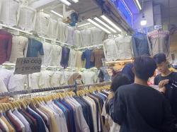 Pedagang Busana Muslim di Pasar Tanah Abang Bisa Kantongi Rp50 Juta per Hari saat Ramadhan<