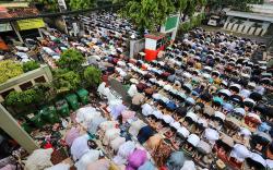 2.000 Umat Muslim Jagakarsa Sholat Idul Fitri Hari Ini