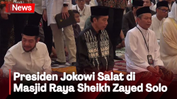 Jokowi Salat Id di Masjid Sheikh Zayed Solo