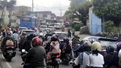 Hari H Lebaran 2023, Jalur Selatan Arah Garut dan Tasikmalaya Dipadati Ribuan Kendaraan