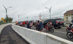  Jembatan Kretek II Terbukti Mampu Urai Kemacetan Lalu Lintas di JJLS 