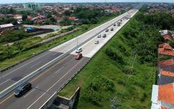 Bus Bawa Rombongan Dosen Unpam Kecelakaan di Tol Pejagan 