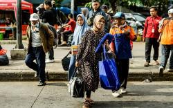 Pemudik Mulai Kembali ke Jakarta melalui Terminal Kampung Rambutan