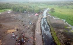 Bekas Lokasi Banjir Material Vulkanik Gunung Kerinci Didatangi Wisatawan