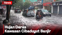 Hujan Angin, Kawasan Cibaduyut Banjir Puluhan Kendaraan Mogok 