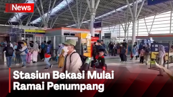 Hari Kedua Masuk Kerja, Begini Situasi di Stasiun Bekasi