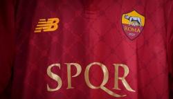 Pembayaran Sponsor Macet, AS Roma dan Inter Milan Terpaksa Ubah Jersey