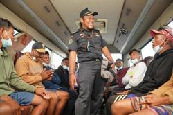 KKP dan Pemerintah Australia Pulangkan 11 Nelayan Terdampar Asal Rote