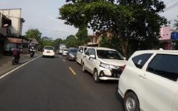 Arus Balik di Jalur Lingkar Gentong, Malangbong hingga Limbangan Padat Merayap