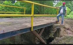 Baru Selesai Dibangun, Jembatan Senilai Rp600 Juta di Tanjung Raja Ogan Ilir Ambruk <