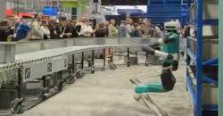 Gak Cuma Manusia, Robot Juga Bisa Tumbang Usai Bekerja 20 Jam 