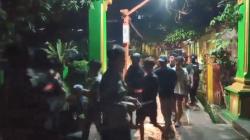 Tawuran Kelompok Remaja di Makassar Pecah, 2 Warga Kena Busur Panah hingga 2 Mobil Rusak
