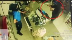 Viral Toko Dekat Bandara Lombok Disatroni Perampok, Pegawai Ditodong Parang<
