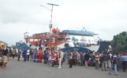 Ratusan Penumpang KMP Royce 1 Terbakar Lanjutkan Perjalanan ke Lampung