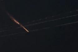 Benda Terbakar Misterius Melintas di Langit Jepang, Bergerak Perlahan