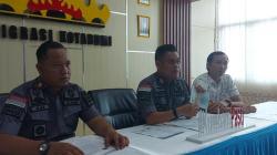 Cek Jalur Kereta Api di Lampung Utara, WNA Asal China Ditangkap Petugas Imigrasi