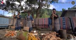 Unik, Desa Terpencil di NTT, Warga Hidup Sederhana dan Menjaga Tradisi Adat dari Alam  