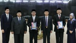 Ridwan Kamil Dapat Hadiah Akhir Masa Jabatan, Pemprov Jabar Raih Opini WTP<