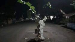 Geger Penampakan Pocong di Jalan Rusak Kotamobagu, Ternyata Ada Cerita di Baliknya