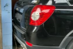 Skill Mengemudi Level Master, Pemilik Captiva Ini Sukses Parkir Sempurna Tipis Tembok Depan Belakang