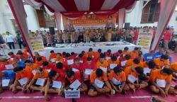 Operasi Pekat, Polrestabes Surabaya Tangkap 100 Penjahat Jalanan