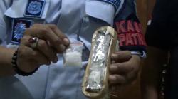 Perempuan Selundupkan 16 Paket Sabu ke Lapas Tulungagung, Modus Disimpan dalam Sikat Kain