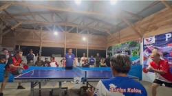 Partai Perindo Sulut Serahkan Hadiah ke Pemenang Turnamen Tenis Meja di Motoling Minsel<
