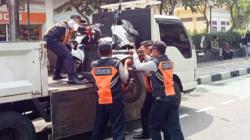 Tegas, Pemkot Solo Beri Sanksi Warga yang Memarkir Kendaraan di Pinggir Jalan Kampung 