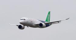 Pesawat Komersial Pertama Buatan China C919 Terbang Perdana Bawa Penumpang