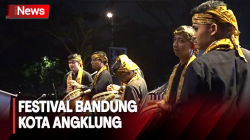  Melihat Kemeriahan Festival Bandung Kota Angklung
