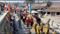  Festival Merapi Merbabu, Warga Arak Gunungan Hasil Bumi dan Gelar Atraksi Kesenian