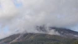 PVMBG Catat 1.328 Gempa Guguran Gunung Karangetang, Status Masih Level 3 Siaga