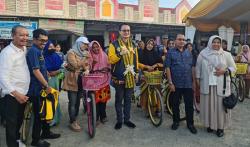 Bupati Yaumil bersama Wamendag Kunjungi Pasar Smart Pasangkayu 