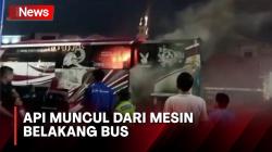 Bus AKAP Terbakar Hebat di Pintu Tol Cikarang Barat IV