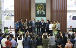 Seluruh Pimpinan Fraksi DPR Tolak Sistem Pemilu Proporsional Tertutup, Kecuali PDIP