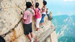 Gunung Huashan, Pegunungan dengan Trek Paling Berbahaya di China