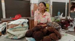 Kisah Ibu Penjual Gula Jawa di Salatiga, Kuliahkan 2 Anak hingga Jadi Guru dan Perwira TNI