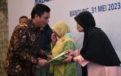 Masyarakat Terima Sertifikat, Ini Bukti Komitmen BTN Tangani Pengaduan Debitur