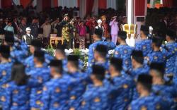 Pakai Baju Adat Presiden Jokowi Pimpin Upacara Hari Lahir Pancasila di Monas