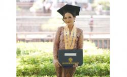 Sosok Insyira Risma Medya, Mahasiswi Cantik Lulusan FEB Undip dengan Segudang Prestasi