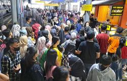 Dijubeli Penumpang, Kereta Bandara YIA Jadi Moda Transportasi Favorit saat Long Weekend<