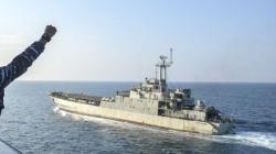 KRI Teluk Hading-538 Terbakar di Perairan Bira Sulsel, Angkut 62 Kru dan 57 Prajurit TNI AD