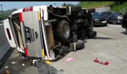 Kecelakaan Minibus Pengantar Calon Haji Asal Tegal di Tol Solo-Semarang, 8 Orang Luka-luka