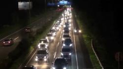 Libur Panjang Berakhir, Ratusan Ribu Kendaraan Wisatawan Tinggalkan Bandung<