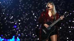 Makna Lagu Mirrorball - Taylor Swift dan Liriknya, Viral di TikTok!