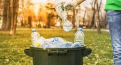 Cara Unik Kelola Sampah Plastik Jadi Produk Bermanfaat, Salah Satunya Dibuat Rompi 