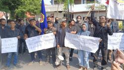 Mahasiswa Demo Tuntut Oknum Pegawai BPN Pemalang Terduga Kasus Kekerasan Seksual Dipecat<